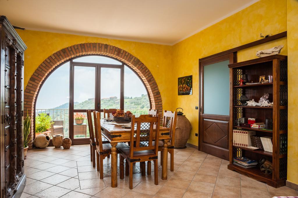 Villa Bernadette San Mauro Cilento Buitenkant foto