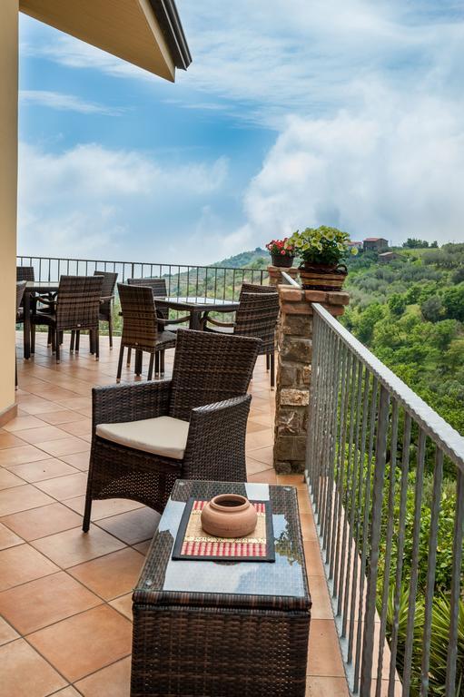 Villa Bernadette San Mauro Cilento Buitenkant foto