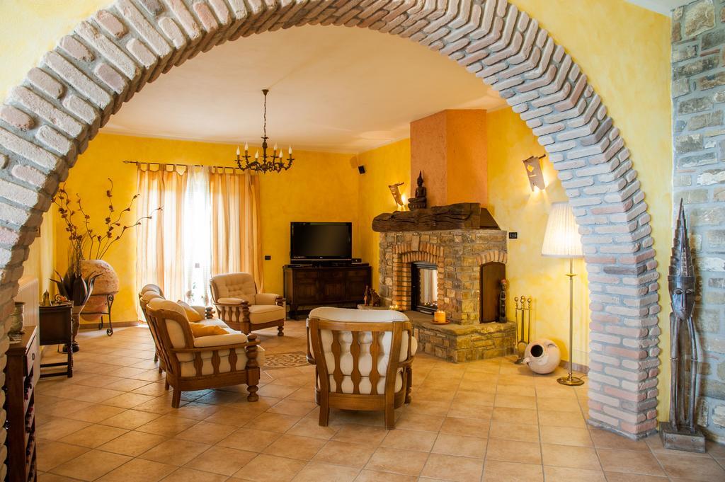 Villa Bernadette San Mauro Cilento Buitenkant foto