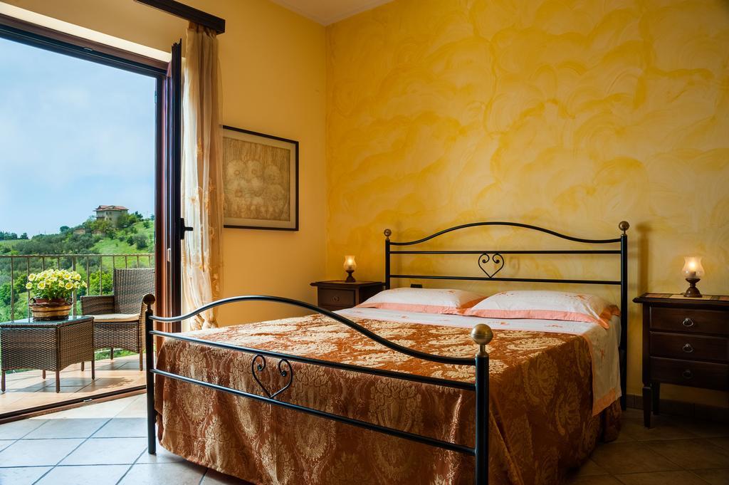 Villa Bernadette San Mauro Cilento Kamer foto